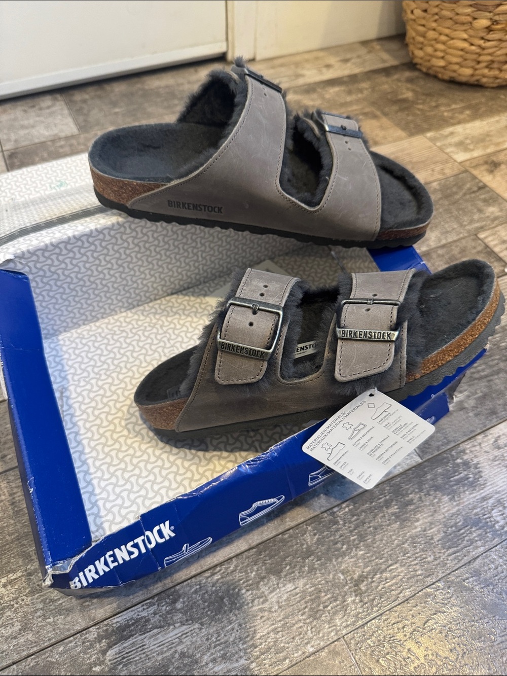 Birkenstock Unisex Two-Strap Grey Arizona Shearling Sandalsr
